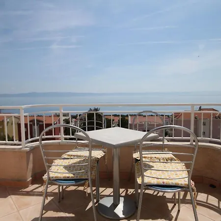 Apartamento With A Parking Space - 6667 *