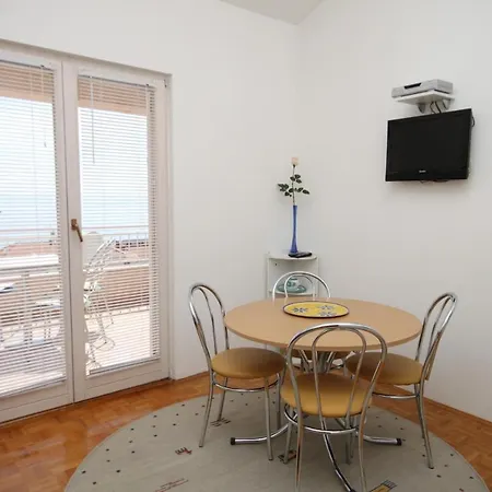 With A Parking Space - 6667 * Makarska