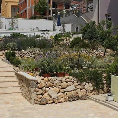 Apartament With A Parking Space - 6667 Makarska