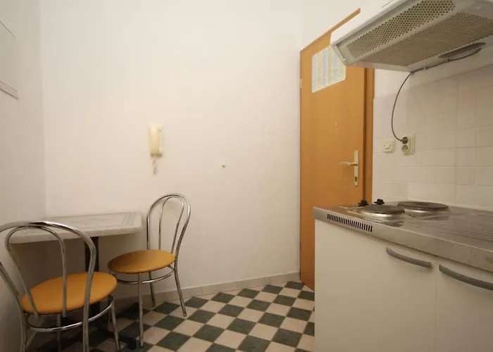 With A Parking Space - 6667