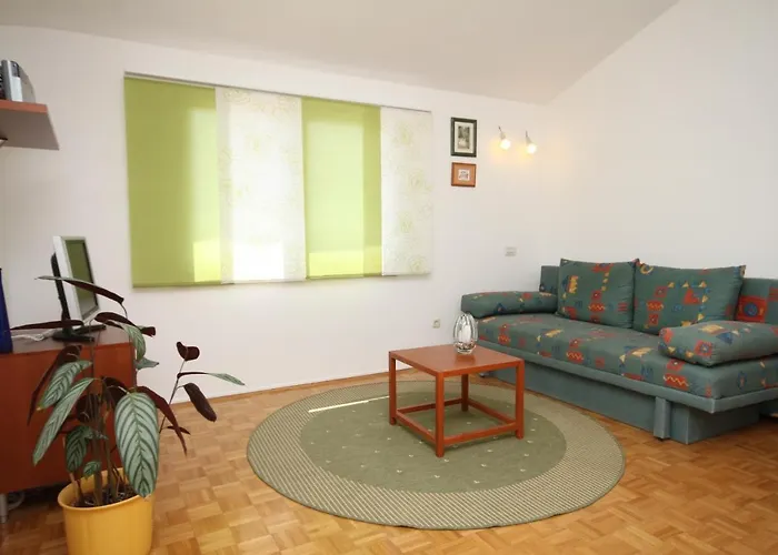 With A Parking Space - 6667 *