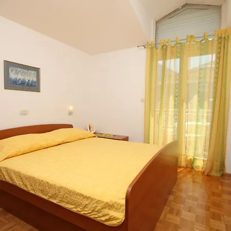 Appartement With A Parking Space - 6667